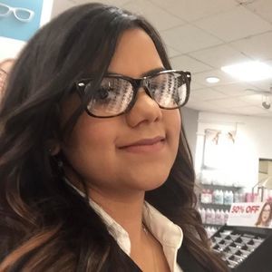 Meet your Posher, Iram